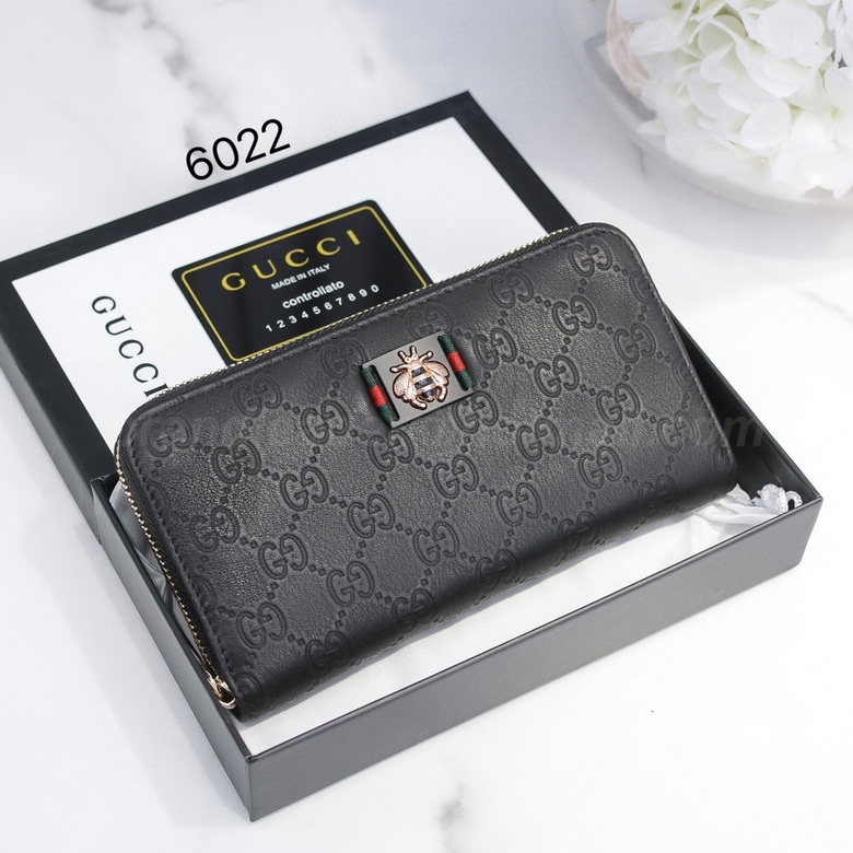 Gucci Wallets 25